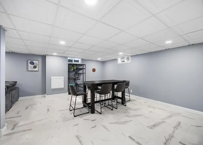 A Pop Of Color - 3bd In The Heights W 3 King Beds *
