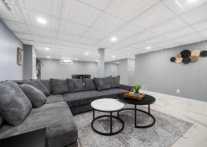 A Pop Of Color - 3bd In The Heights W 3 King Beds