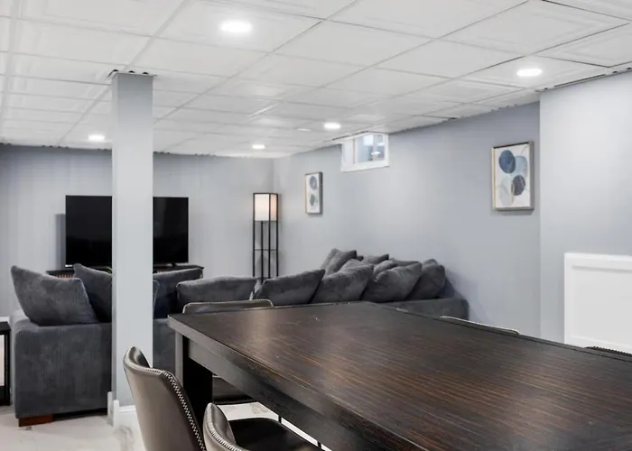 A Pop Of Color - 3bd In The Heights W 3 King Beds Ferienhaus