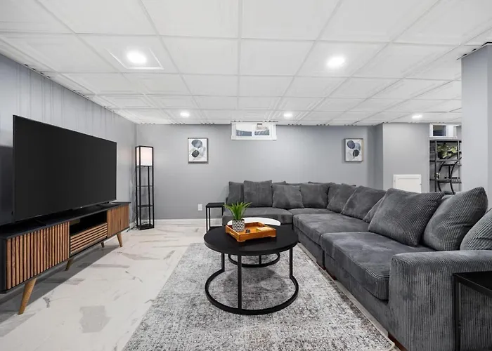 A Pop Of Color - 3bd In The Heights W 3 King Beds Ferienhaus Peoria Heights