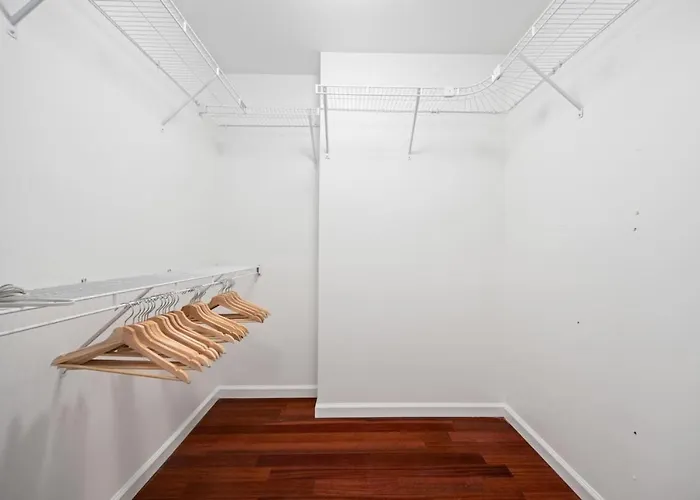 Ferienhaus A Pop Of Color - 3bd In The Heights W 3 King Beds