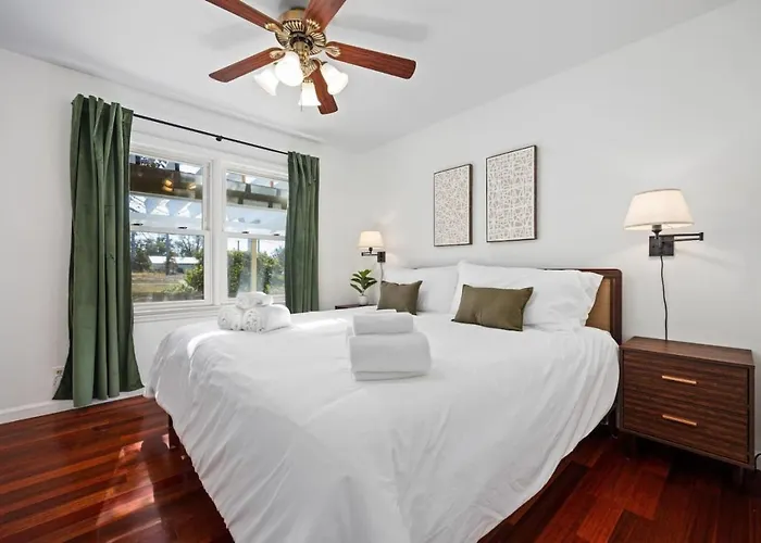 A Pop Of Color - 3bd In The Heights W 3 King Beds Ferienhaus